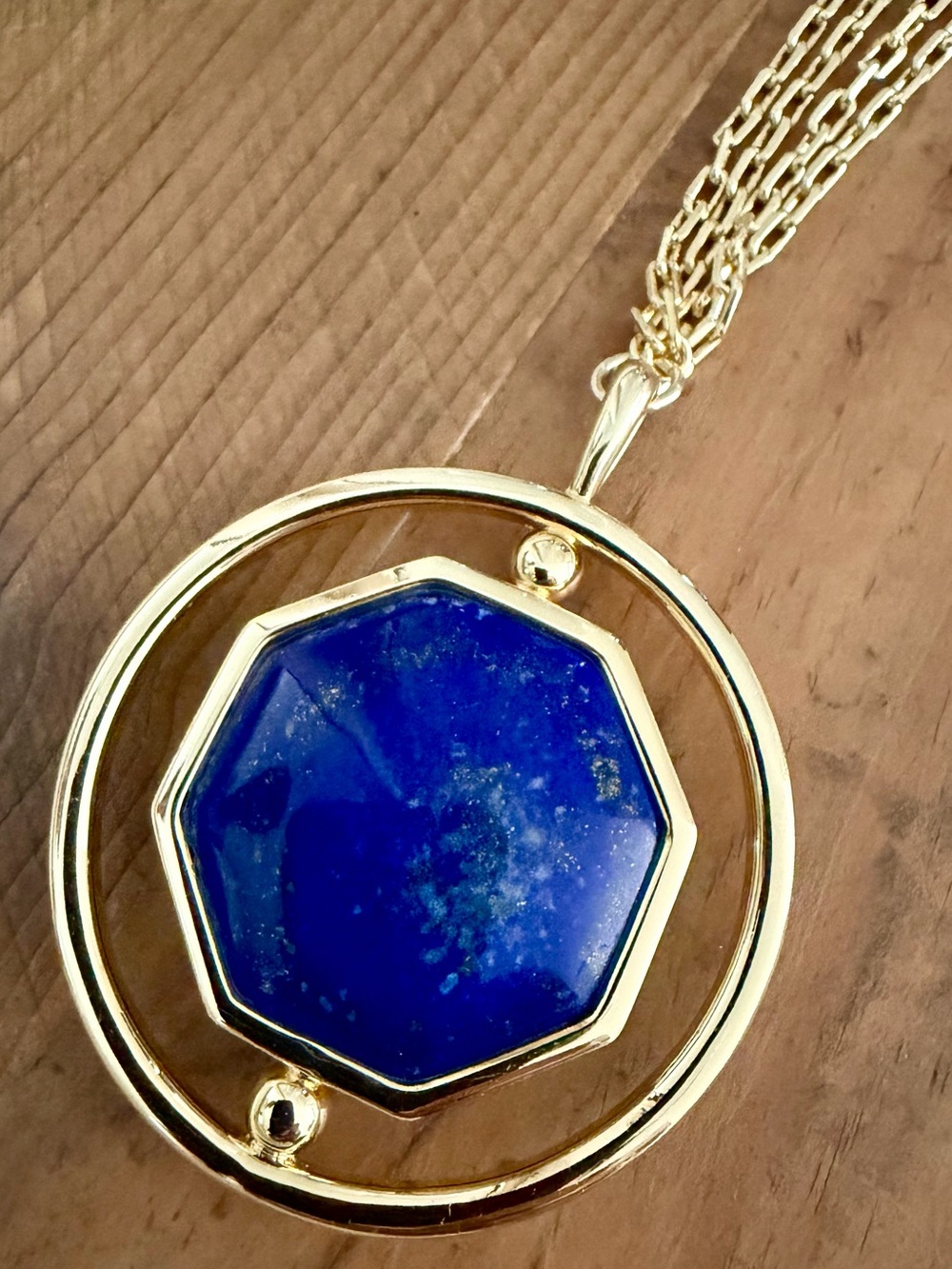 CONNIE CRAIG CARROLL “JONES” GOLD-PLATED REVERSIBLE CABOCHON PENDANT NECKLACE